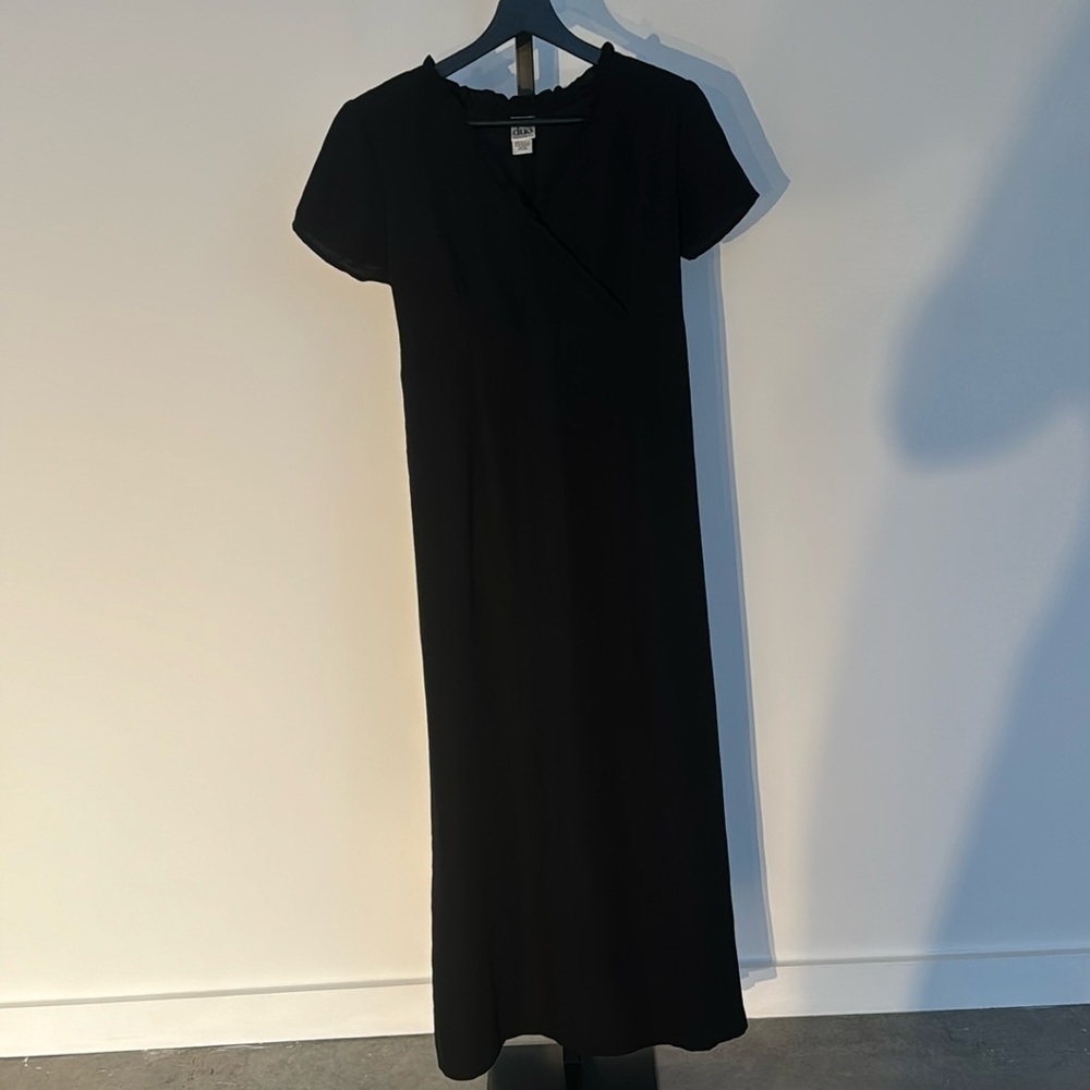 Duo Maternity Ruffled V Neck Tie Around short Sleeve Maxi Dress Size Small